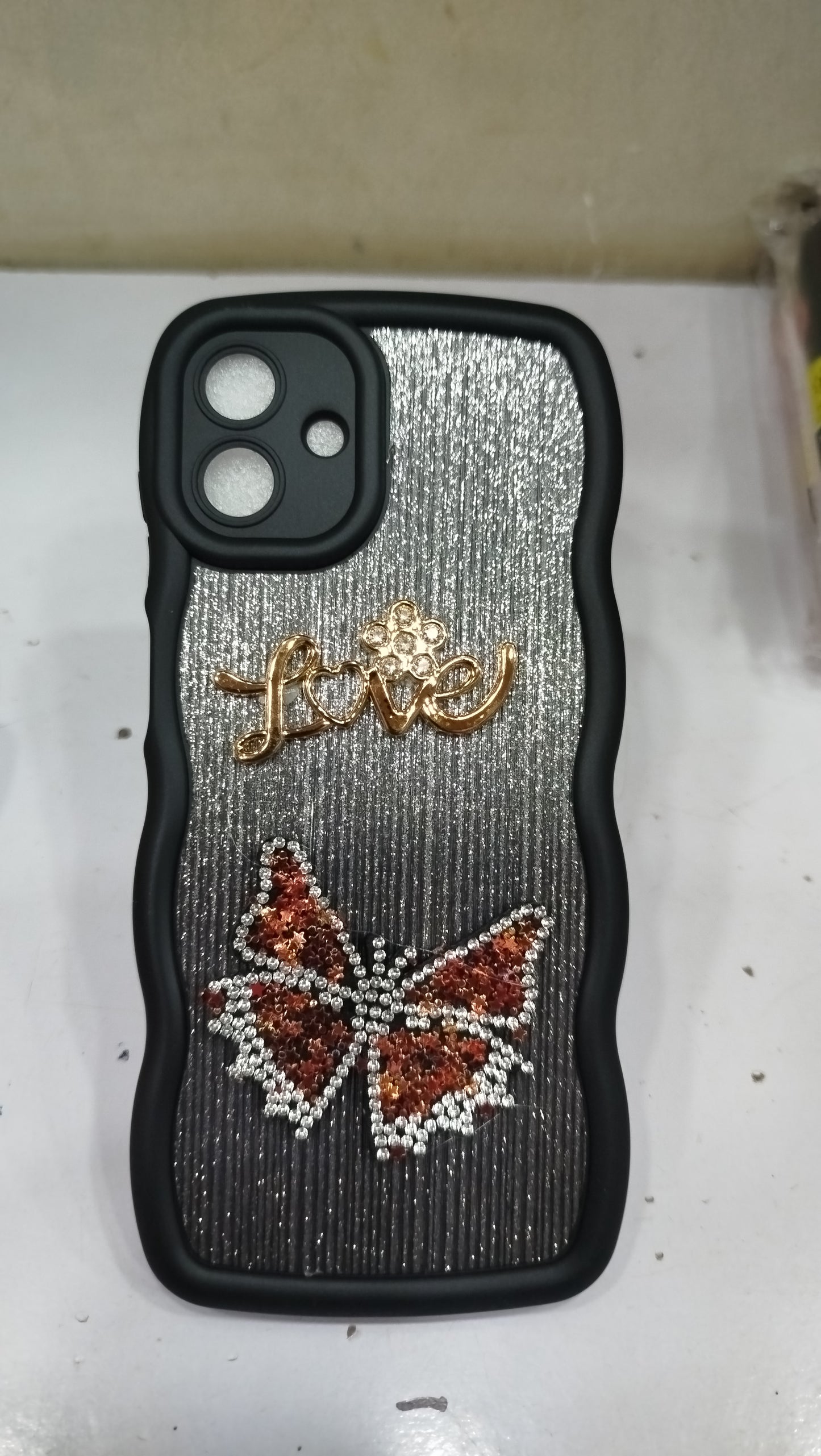 🦋 Butterfly Love Glitter Mobile Case - ✨ Elegant Design. Strong Protection. Perfect for Girls.